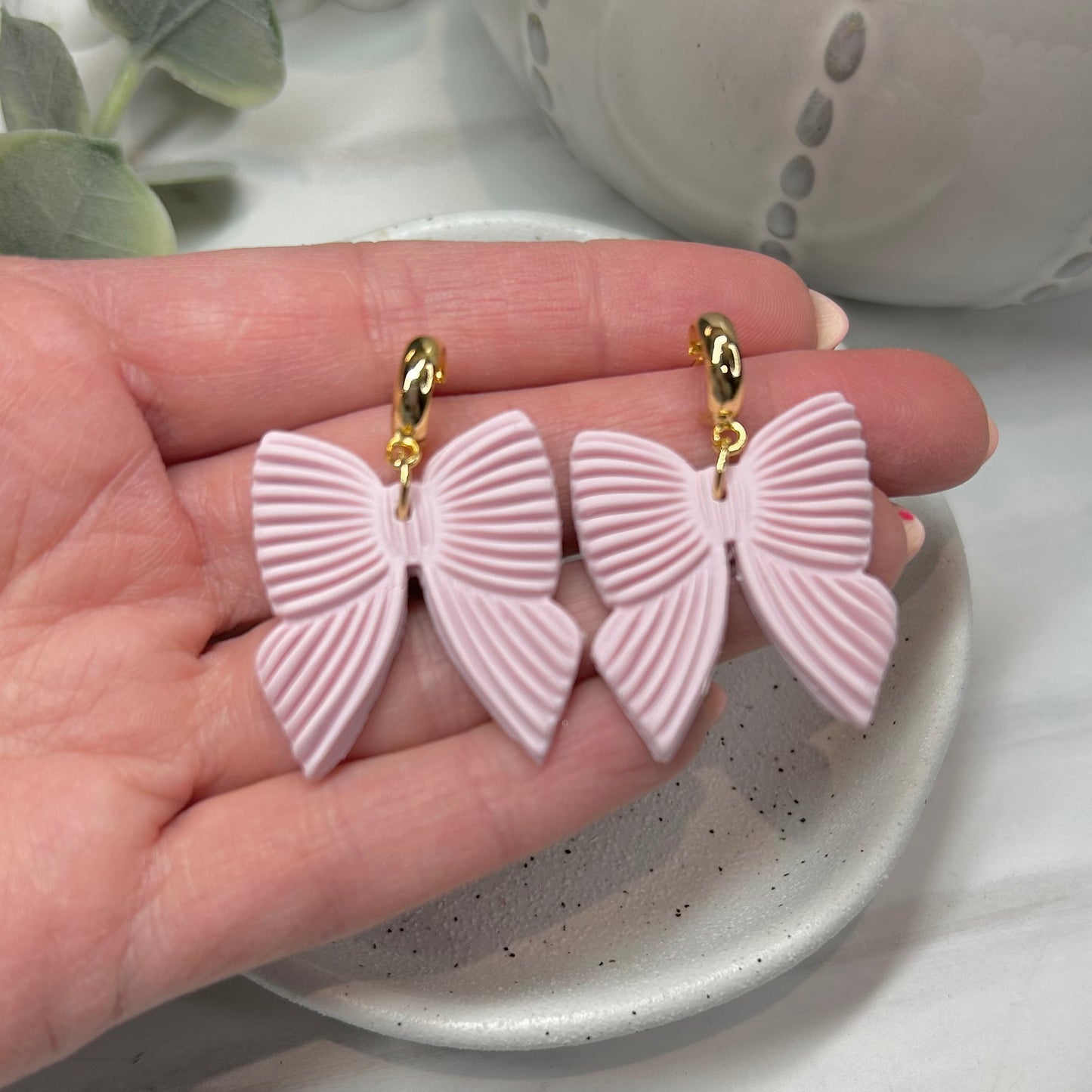 Valentine’s Collection light pink ribbed bow