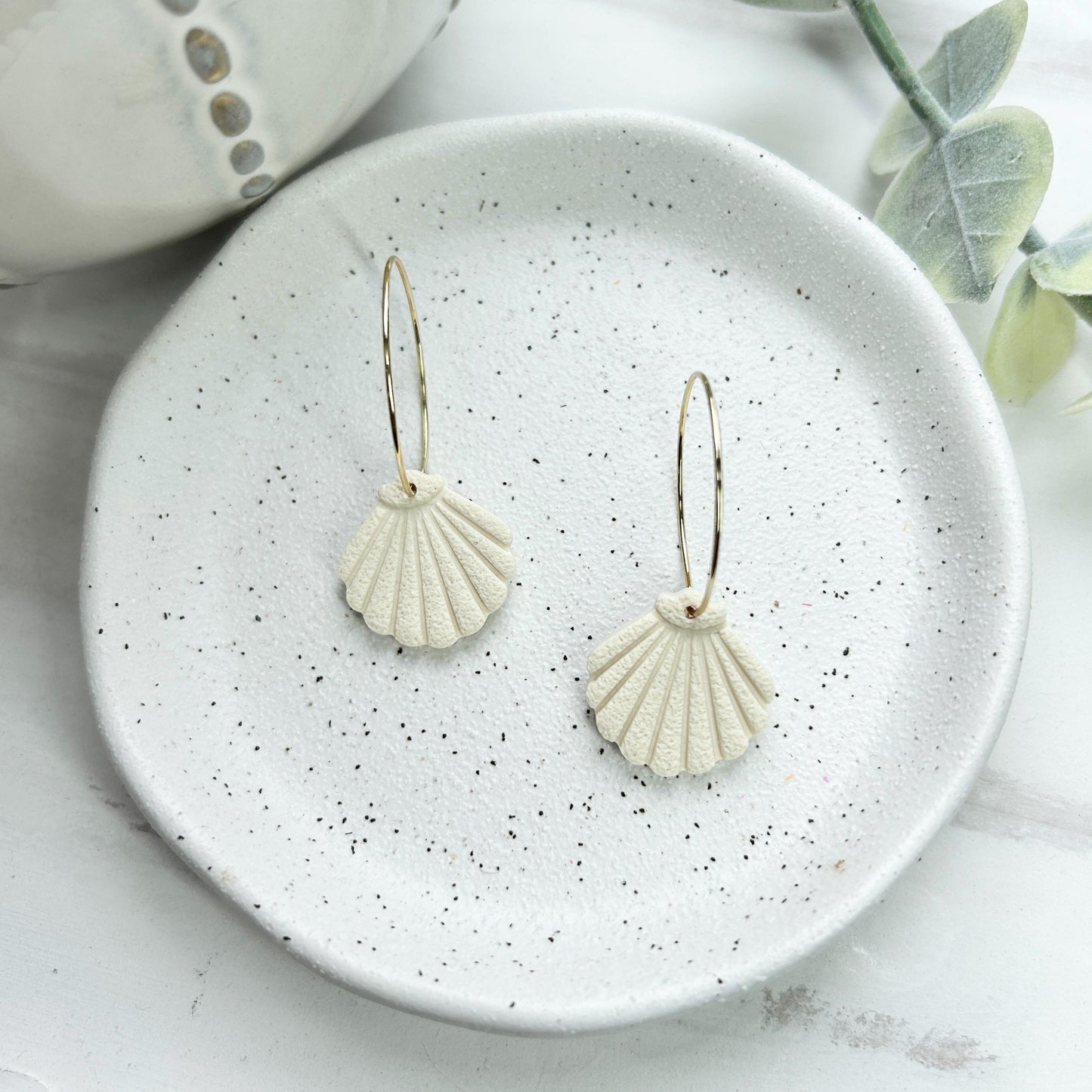 Shell shaped hoop earrings, polymer clay hoop earrings, best friend birthday gift, girlfriend gift, beautiful gift for her, beach jewellery,