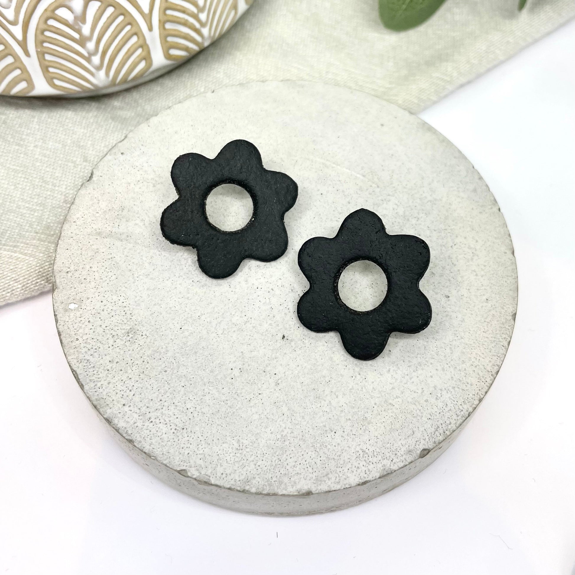Flower polymer clay statement earrings, black flower studs, birthday gift, mum gift, sister gift, girlfriend gift