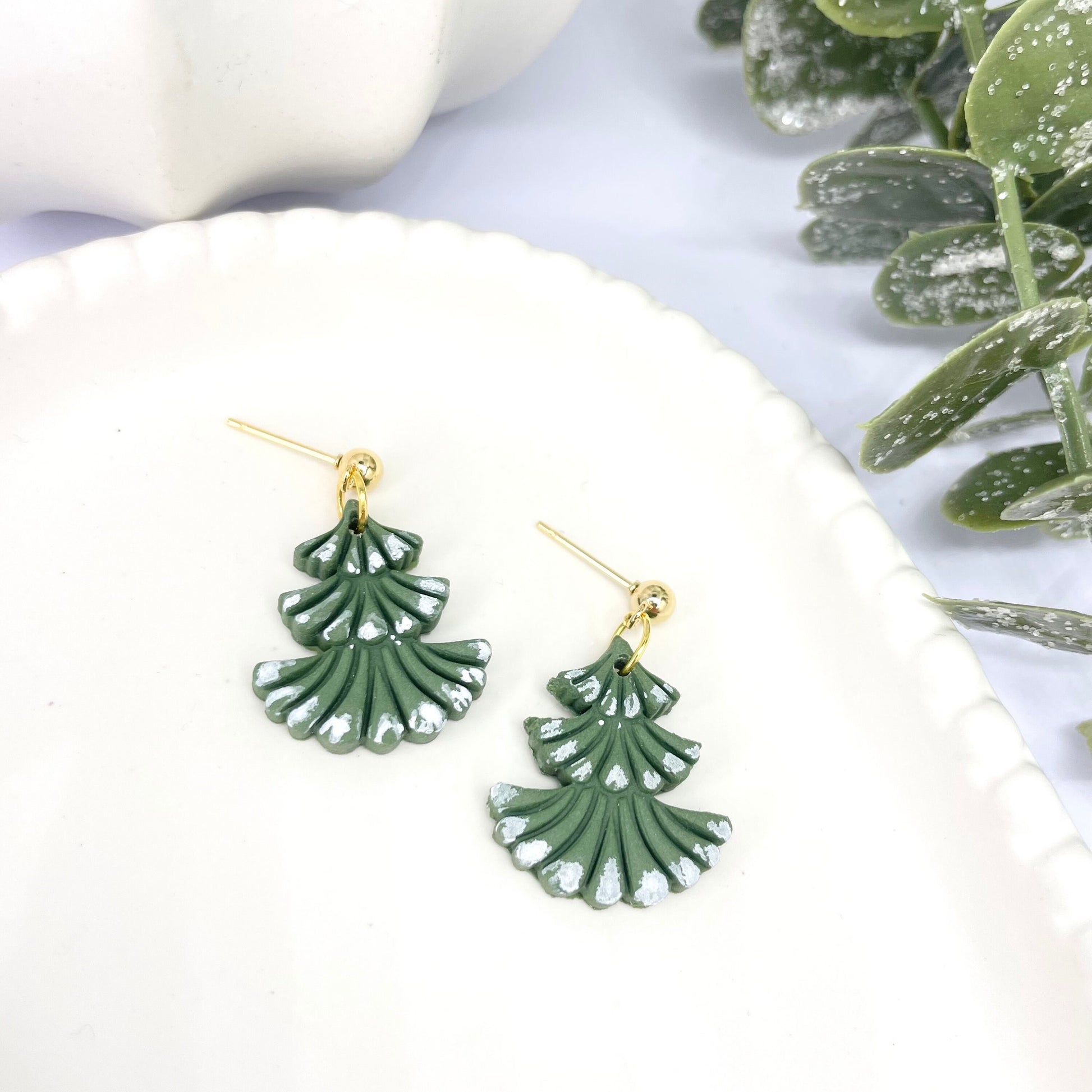 Christmas tree polymer clay dangle earrings, christmas gift for her, secret Santa gift for her, handmade Xmas gifts, Christmas jewellery